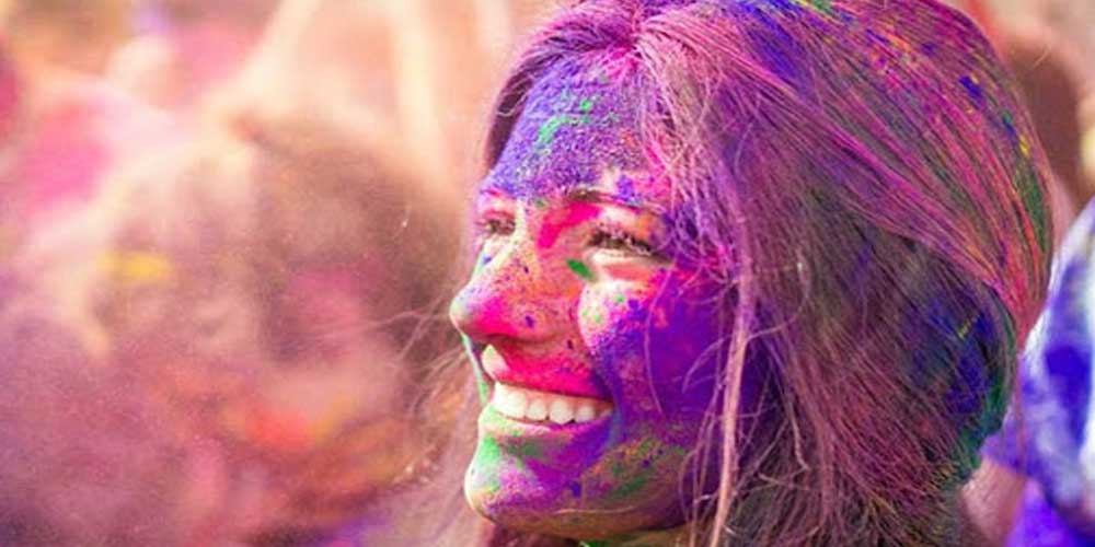 How to Remove Holi Colour From Hair