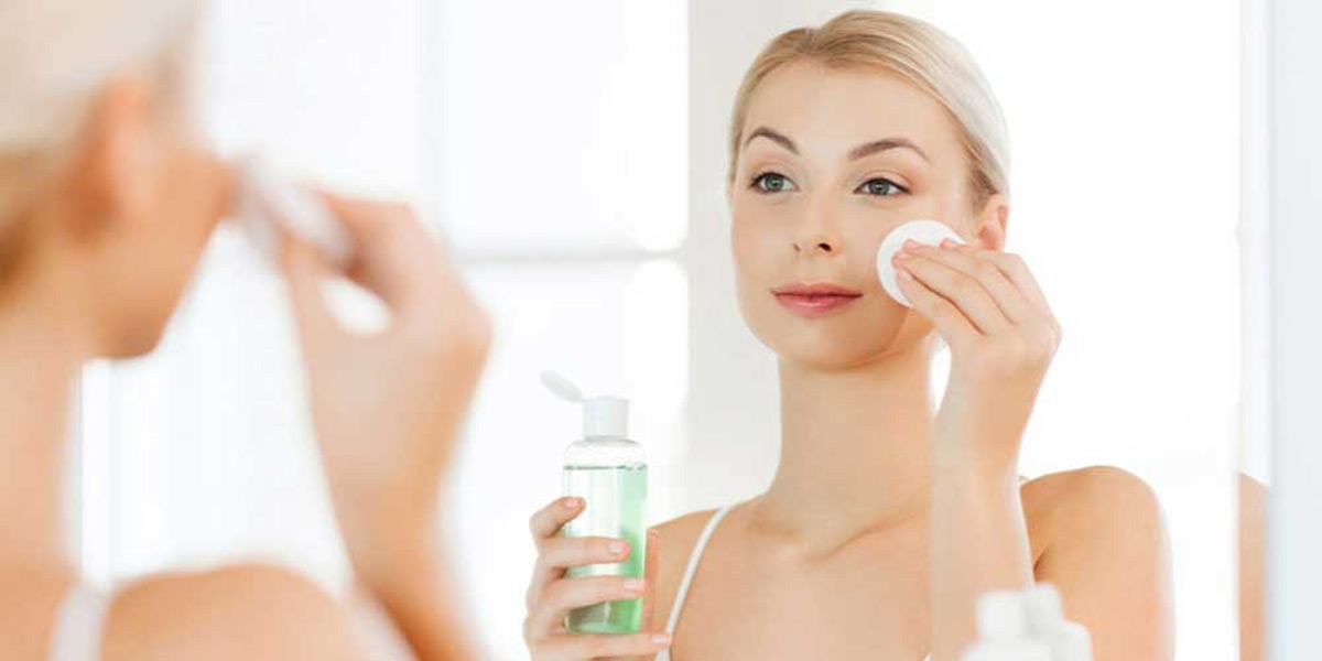 Best Toners for Oily Skin in India