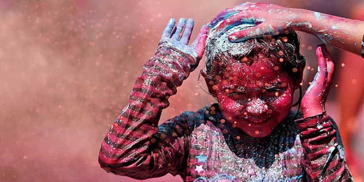 Remove Holi Colour From Clothes, Skin and Nails - Beauty Sisters